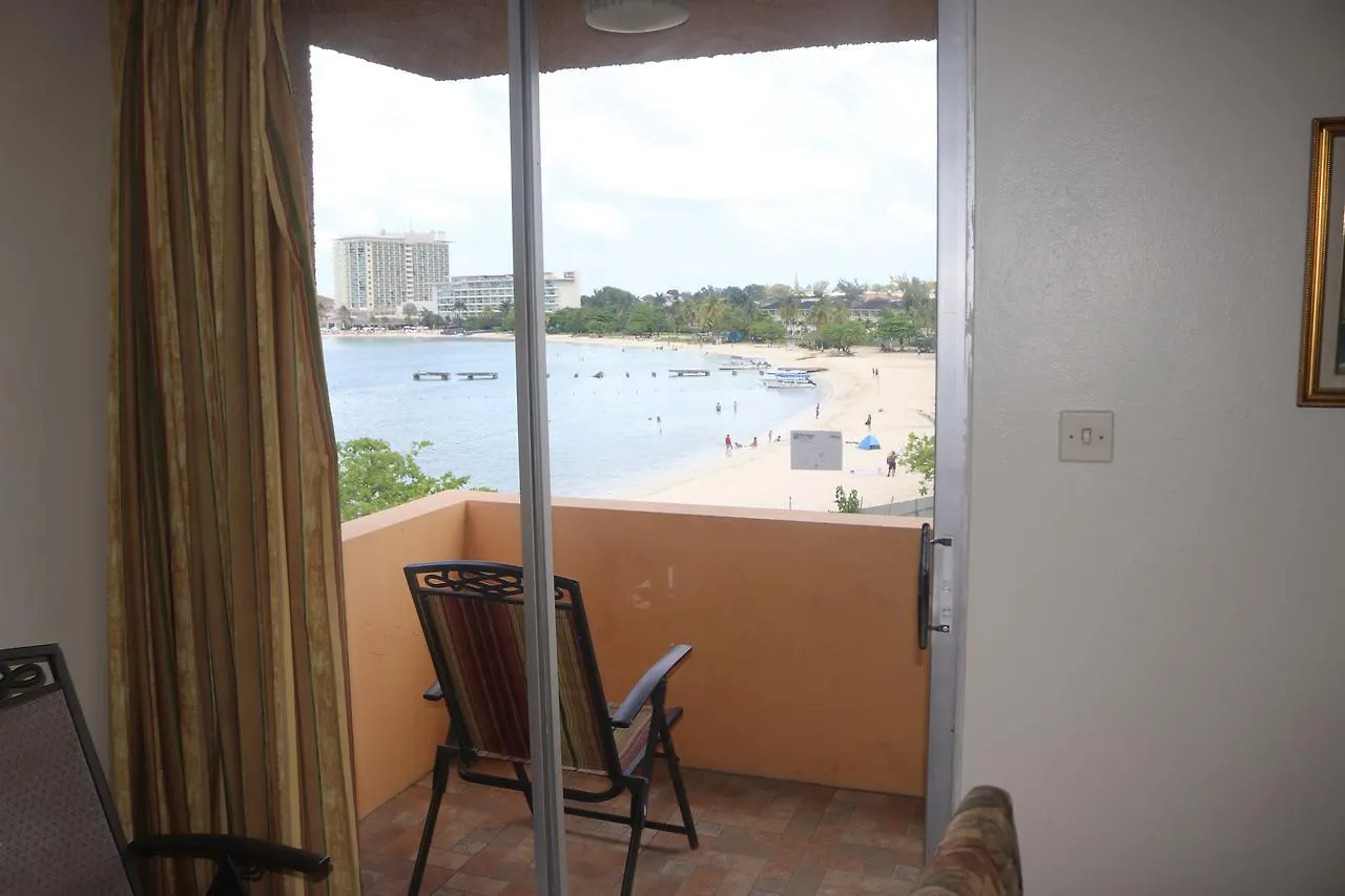Appartement Angel Fish Beach Suite At Turtle Towers Ocho Rios